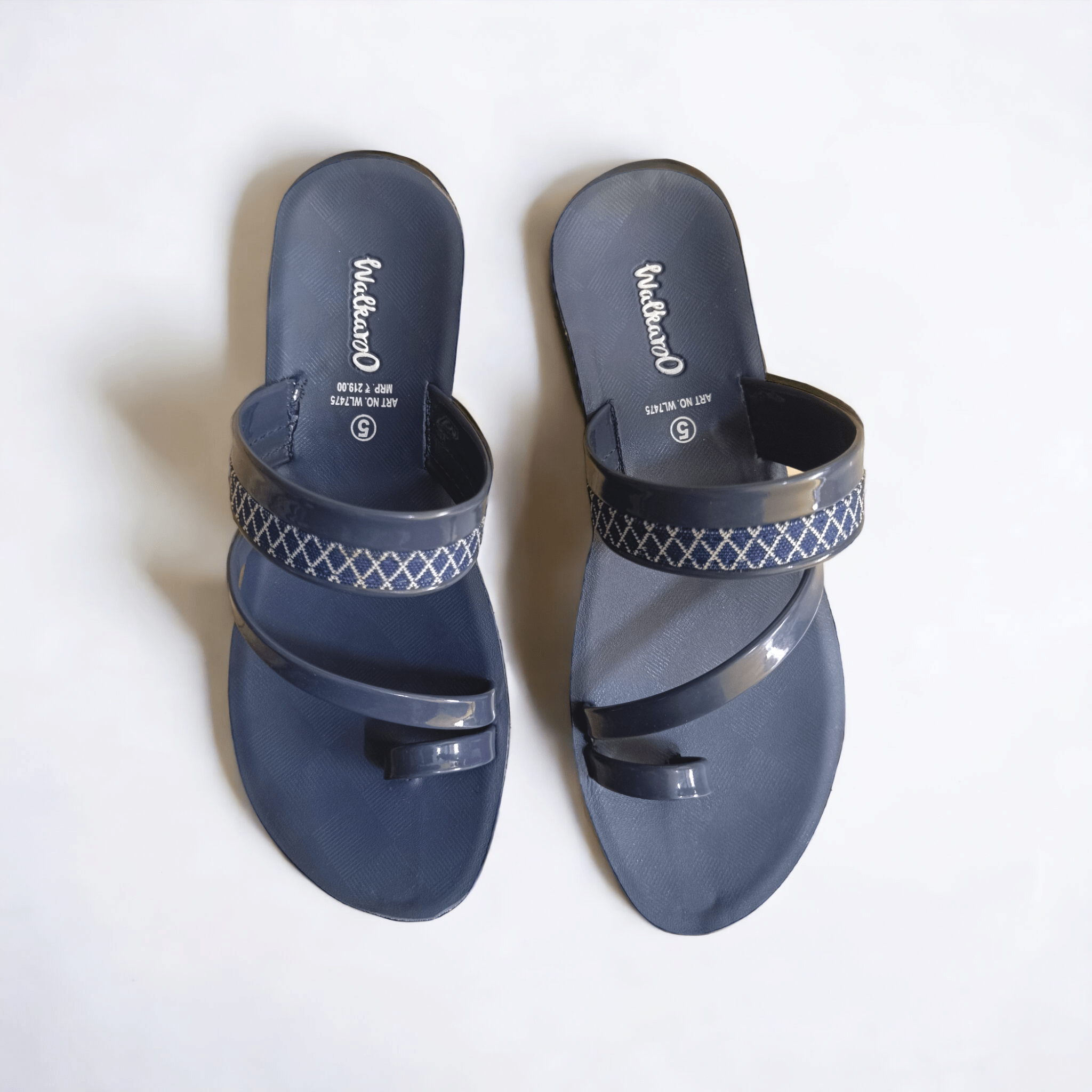 Walkaroo Chappal/Slippers for Women's - Fashion Sandal (Size 5 & 6) -  Finebuy